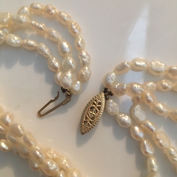 14K solid gold 3-strand freshwater pear necklace - Picture 8 of 8